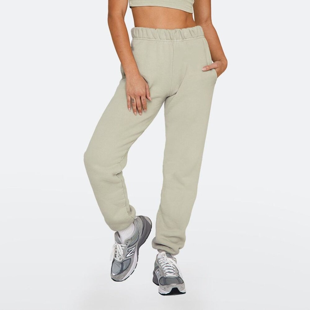 SET active Sweat Pants in Thistle (light green) | Small